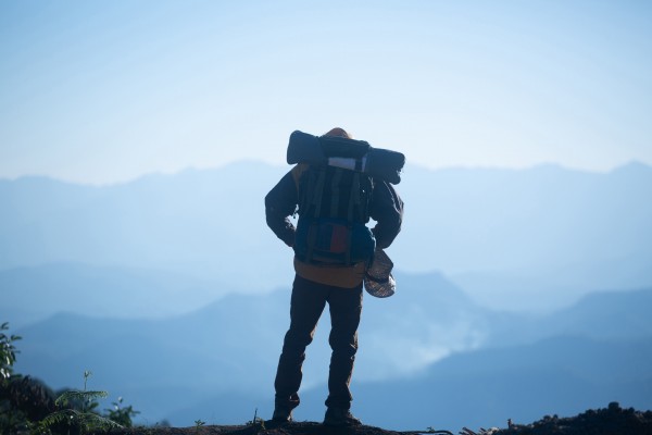 膝や腰の痛みが気になる登山者へ！疲労を軽減する歩行テクニックと巻き爪予防サムネイル